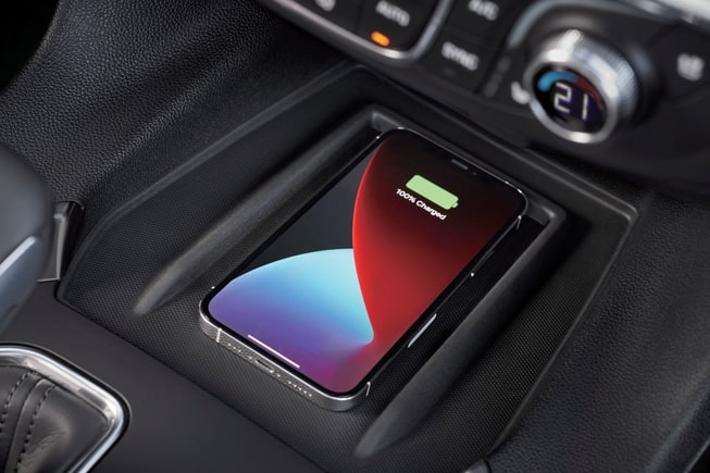 2022 Chevrolet Traverse Photography: Wireless Charging