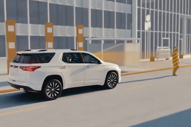 2022 Chevrolet Traverse Safety Features: Following Distance Indicator Video